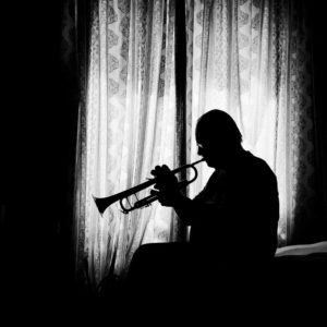 Guajiro saddling up in the room, Lisboa